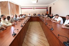 Gյուղատնտեսական կենդանիների համարակալման և հաշվառման ծրագրի կարևորությունը քննարկվել է ՀՀ Կոտայքի մարզպետի աշխատակազմում Gյուղատնտեսական կենդանիների համարակալման և հաշվառման ծրագրի կարևորությունը քննարկվել է ՀՀ Կոտայքի մարզպետի աշխատակազմում