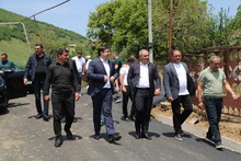 Աղավնաձոր բնակավայրում հիմնանորոգվել են ներհամայնքային ճանապարհներ, Մարմարիկում վերանորոգվել է վարչական շենքը, իսկ Մեղրաձորում կառուցվել է խաղադաշտ Աղավնաձոր բնակավայրում հիմնանորոգվել են ներհամայնքային ճանապարհներ, Մարմարիկում վերանորոգվել է վարչական շենքը, իսկ Մեղրաձորում կառուցվել է խաղադաշտ