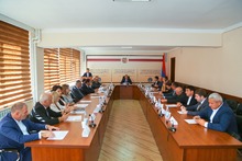 Կոտայքի մարզպետ Ահարոն Սահակյանն անցկացրել է Մարզի խորհրդի նիստ Կոտայքի մարզպետ Ահարոն Սահակյանն անցկացրել է Մարզի խորհրդի նիստ